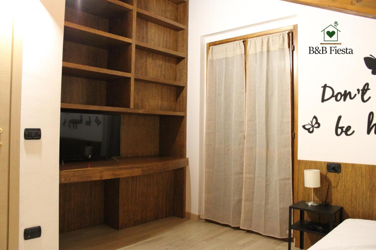 Villa Fiesta Oggiono Bagian luar foto