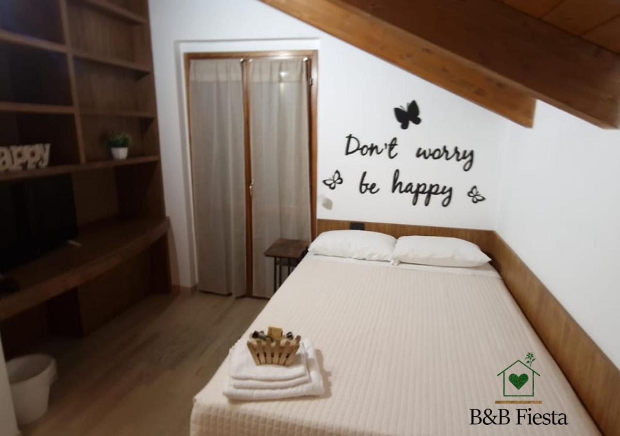 Villa Fiesta Oggiono Bagian luar foto