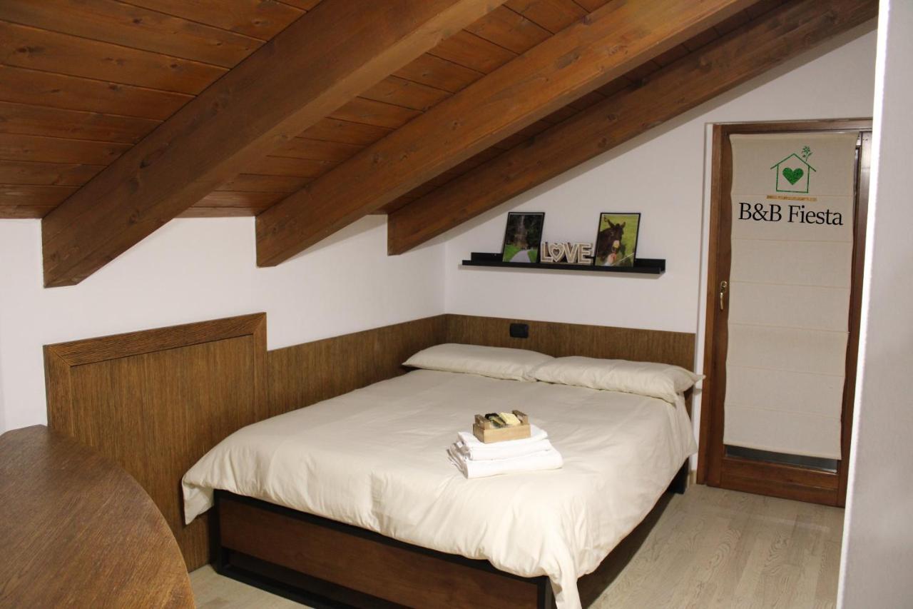 Villa Fiesta Oggiono Bagian luar foto